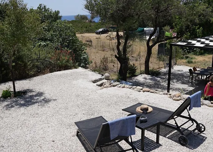 Роскошный шатер Sougia Dome